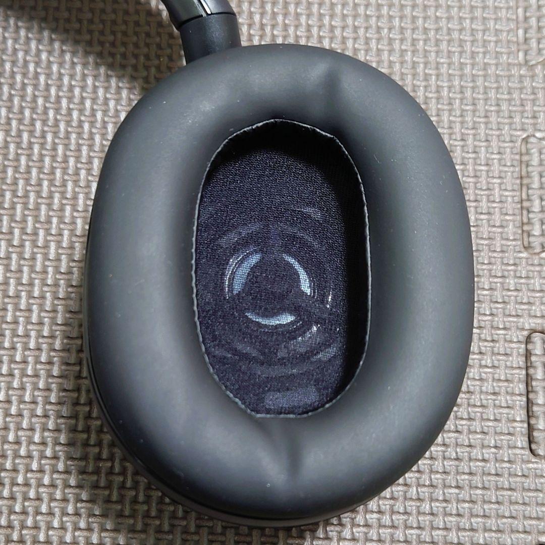 OKAMU (*^▽^*)//　INZONE H9　（ブラック＋ホワイト）