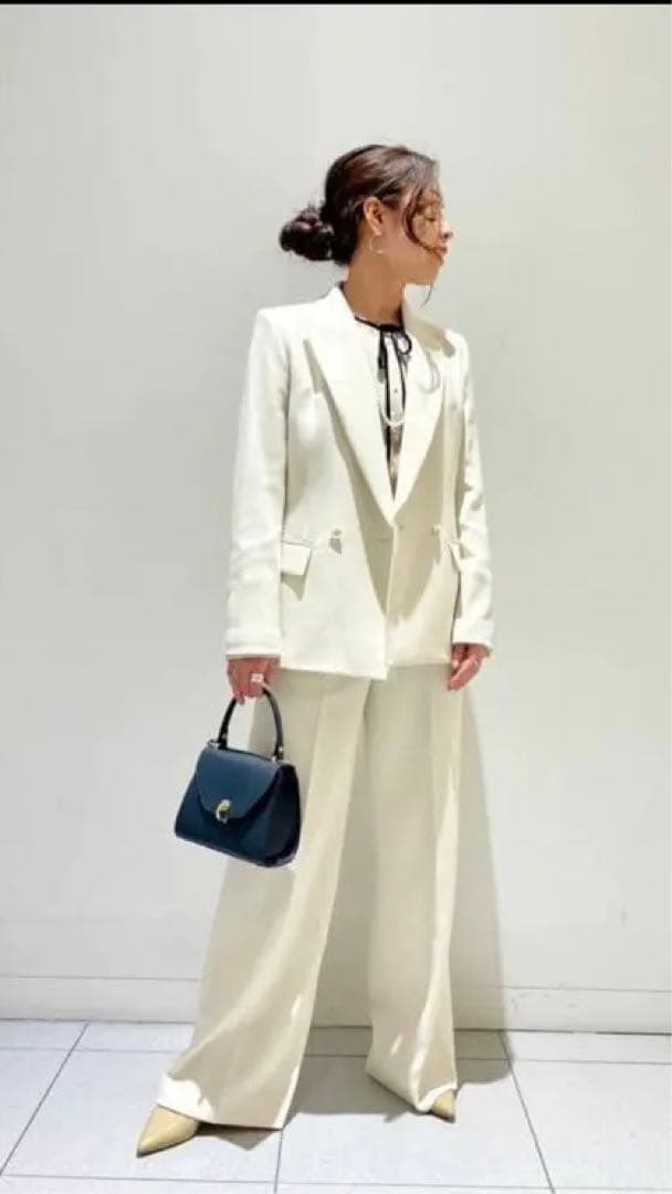 【新品未使用】アルアバイル リオペルマットストレッチダブルジャケット アイボリー