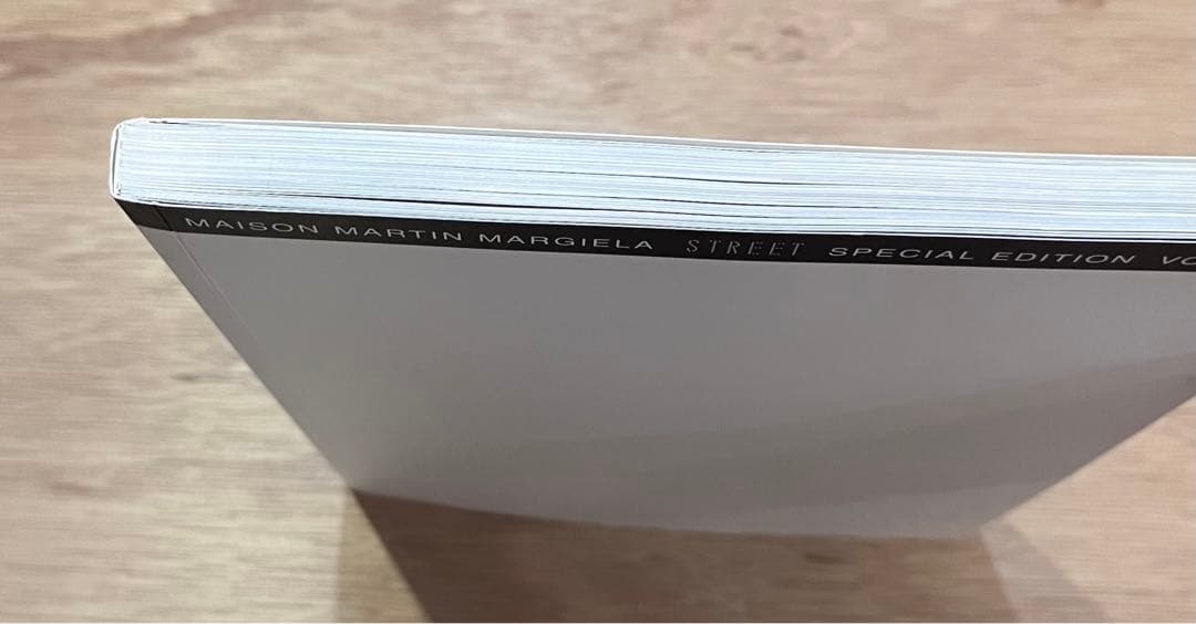 MARTIN MARGIELA Street マルタン・マルジェラ　ストリート