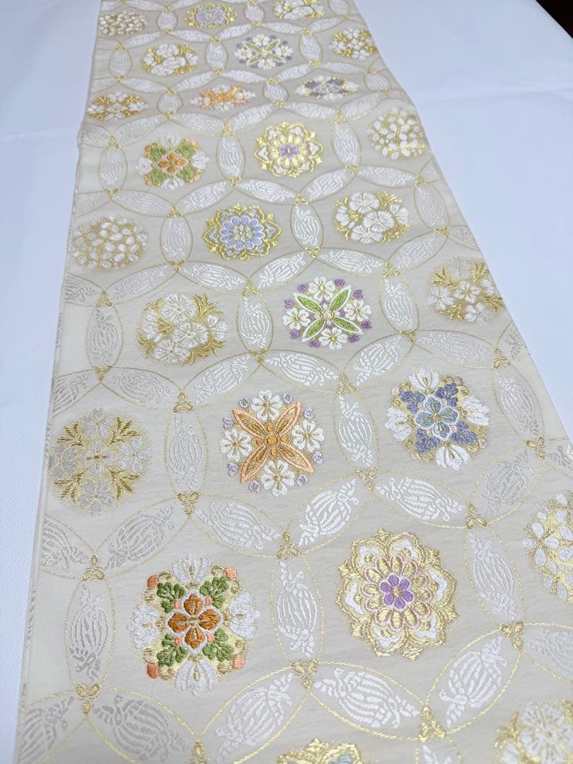 高級 袋帯 正絹 六通柄 七宝柄 ホワイト シルバー 唐織 訪問着