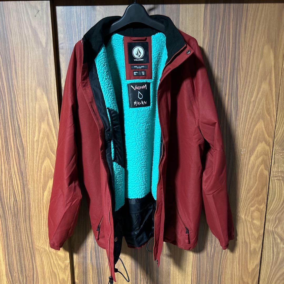 値下げしました！VOLCOM スノーウェア