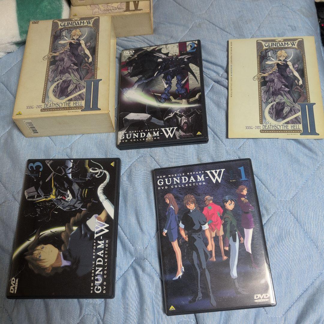 新機動戦記ガンダムW DVDコレクション本編4巻と特別編