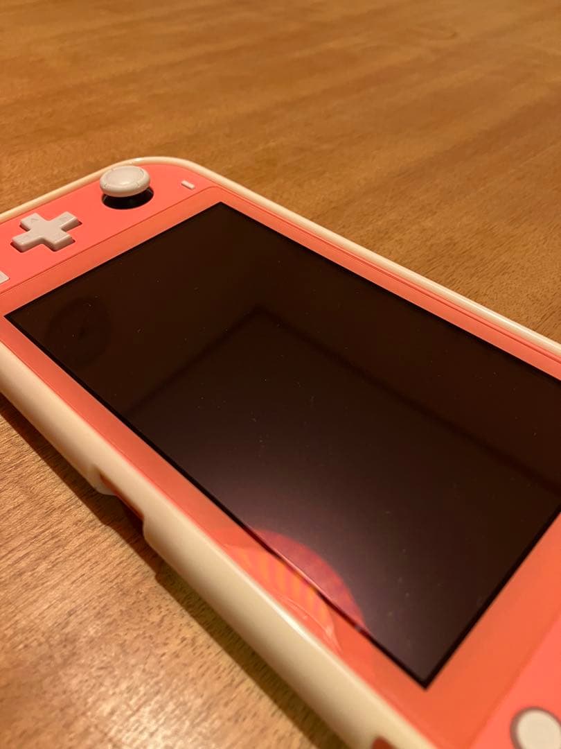 ＊美品＊Nintendo Switch Lite ピカチュウケース付き