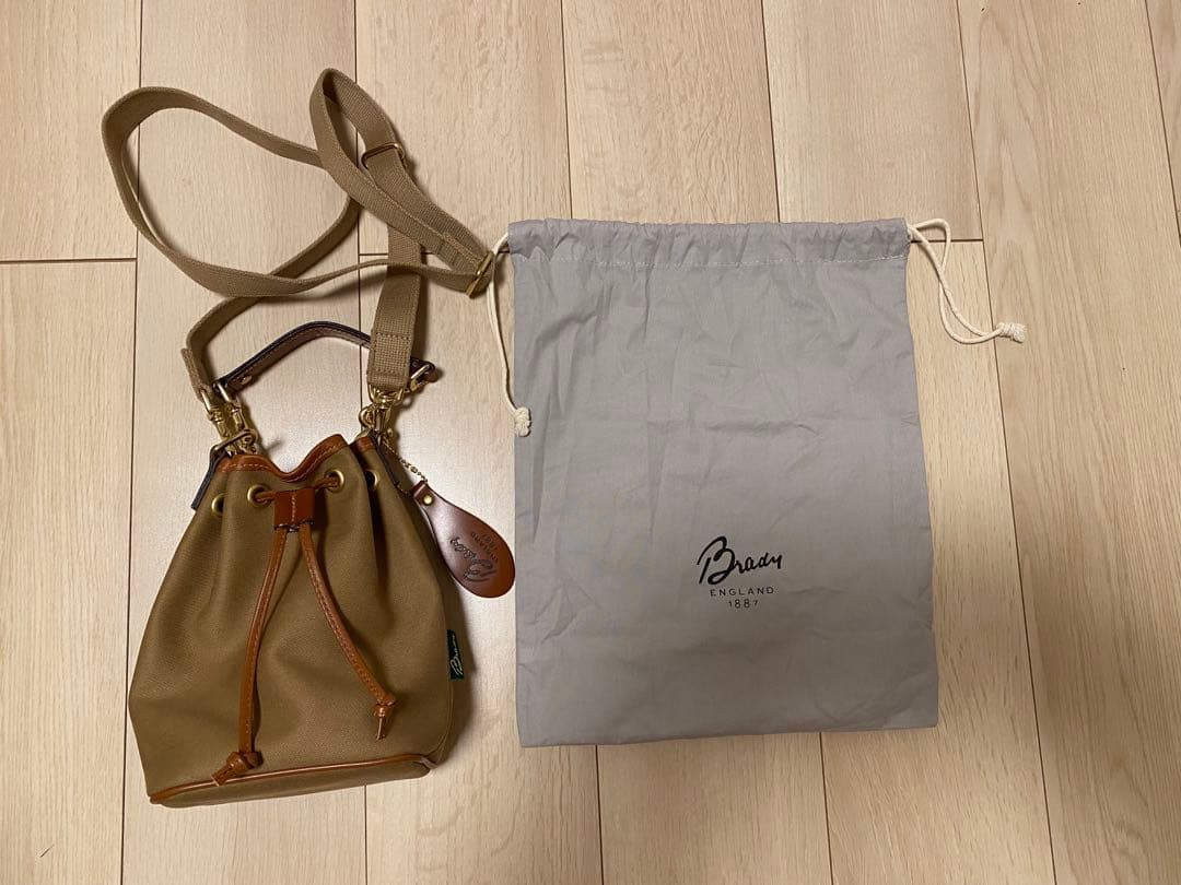 Brady | ブレディ　ELY