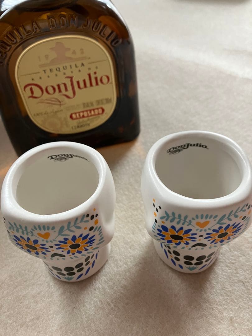 [日本未発売•限定品]　ドンフリオ　レポサド　700ml ドクログラス2つ付き