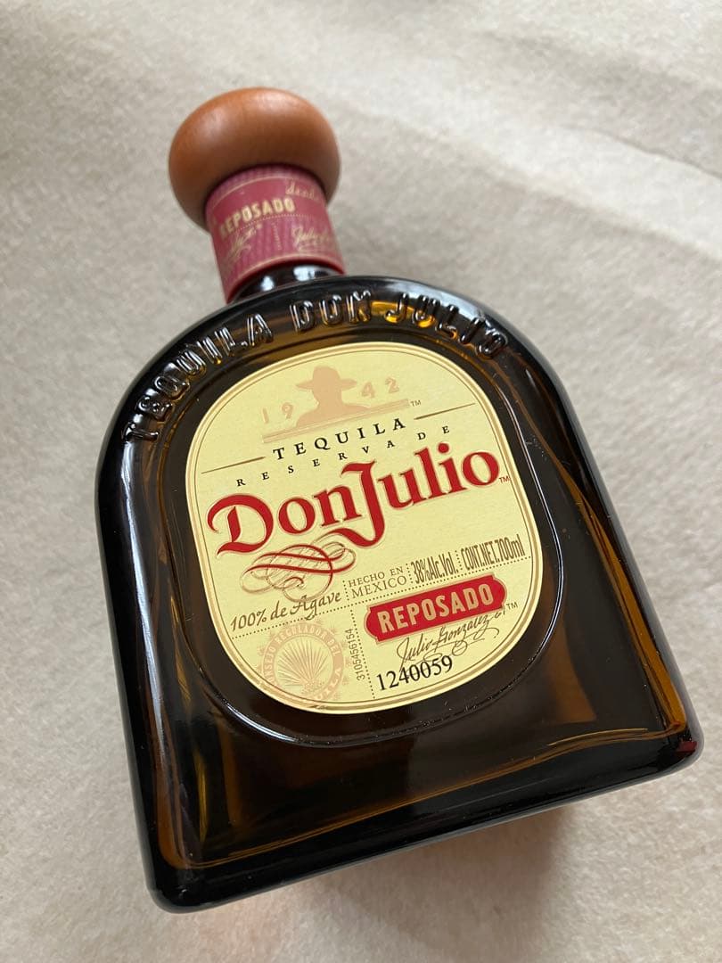 [日本未発売•限定品]　ドンフリオ　レポサド　700ml ドクログラス2つ付き