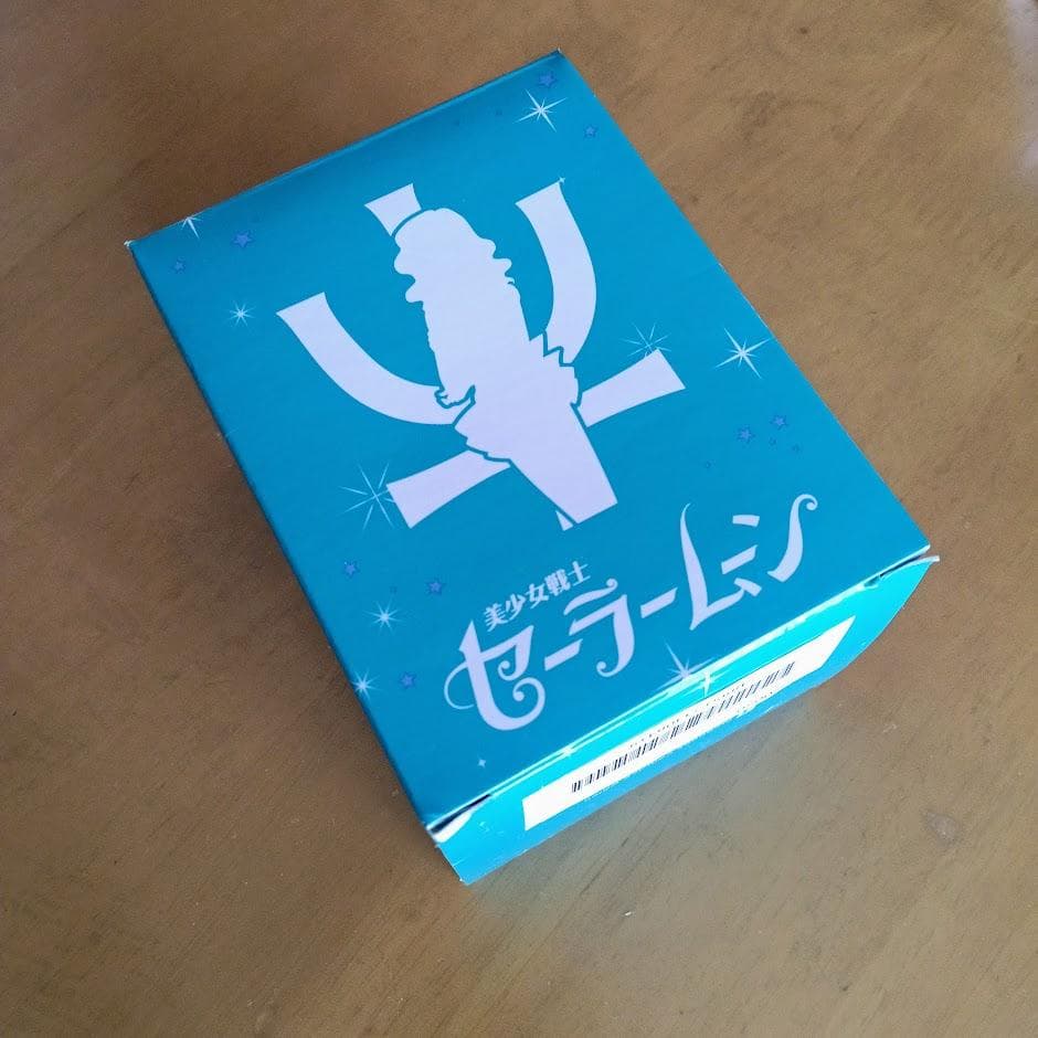 ice watch セーラームーン 青 　希少価値の高いアイテムです。