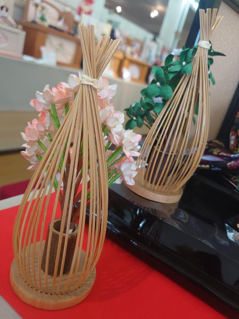 ●新品おひなさま●　桜づくし刺繍飾り　フルセット