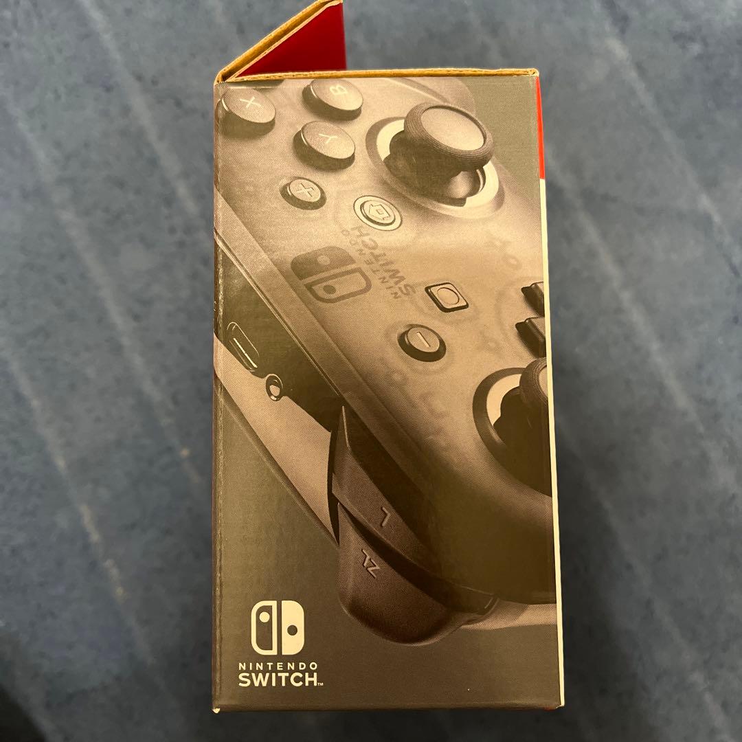 新品　純正　NINTENDO SWITCH PROコントローラー