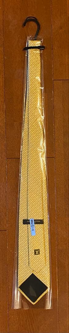美品 ルイヴィトン ネクタイ 総ロゴ ジャガード ハイブランド 金　イエロー