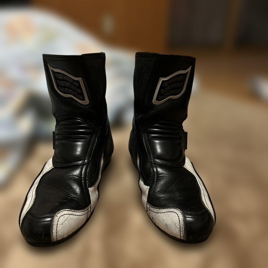 ヒョウドウ HYOD レザーブーツ