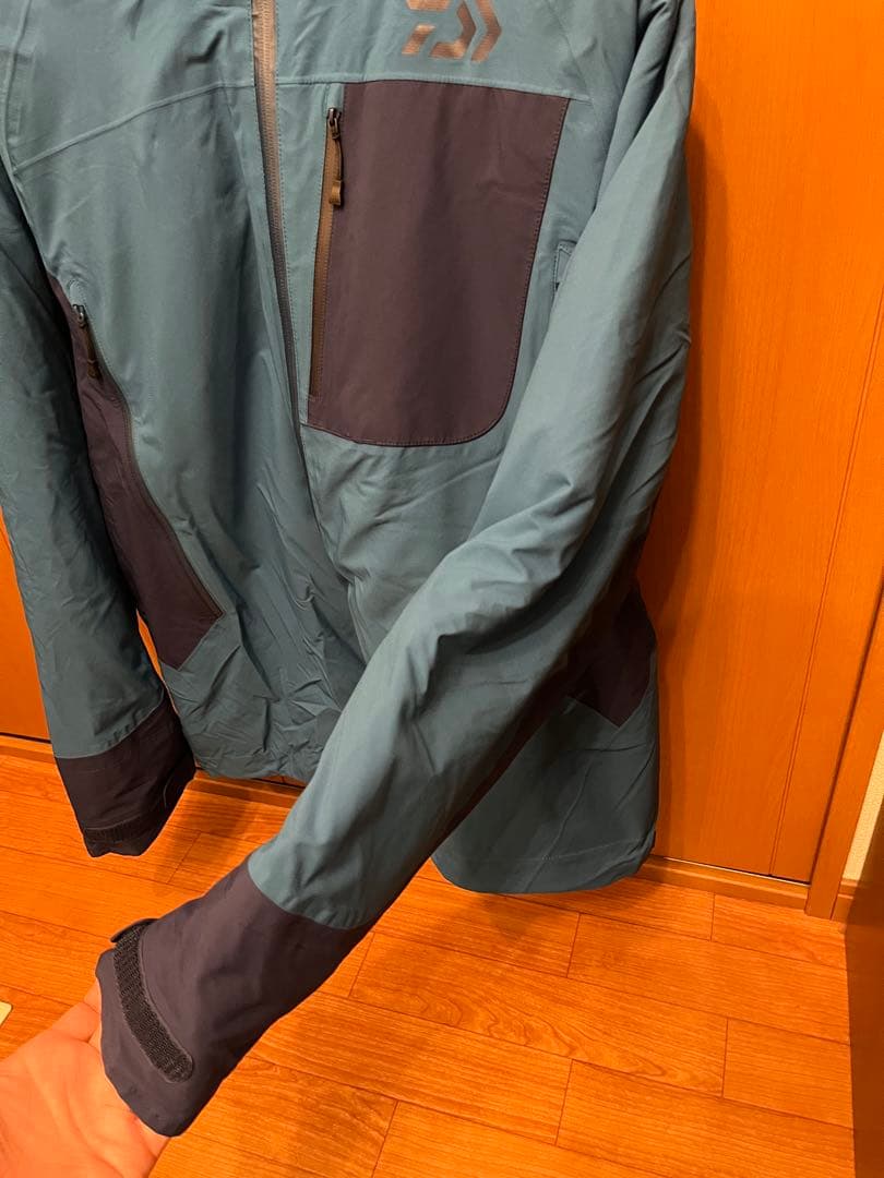 ダイワDW-3107レインマックスハイパーストレッチ ウィンタースーツ上下セット