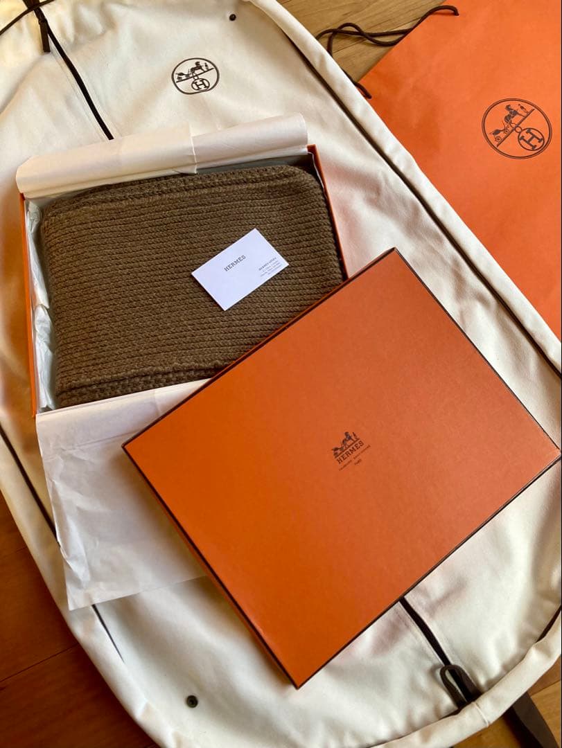 HERMES フード付きマフラー アルパカ100% 未使用品　オレンジ箱入り