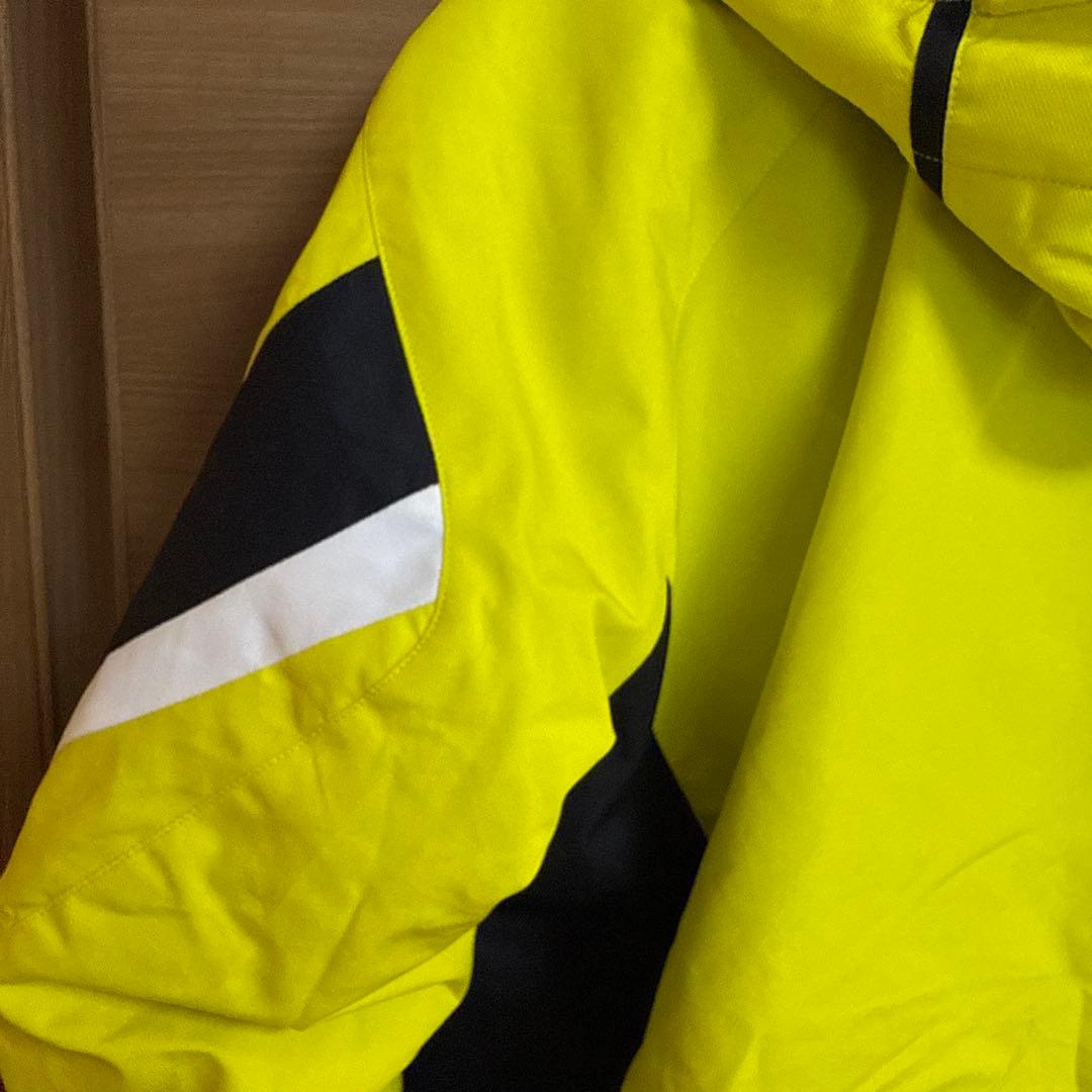 イエローと黒のスキーウェア（男性用）