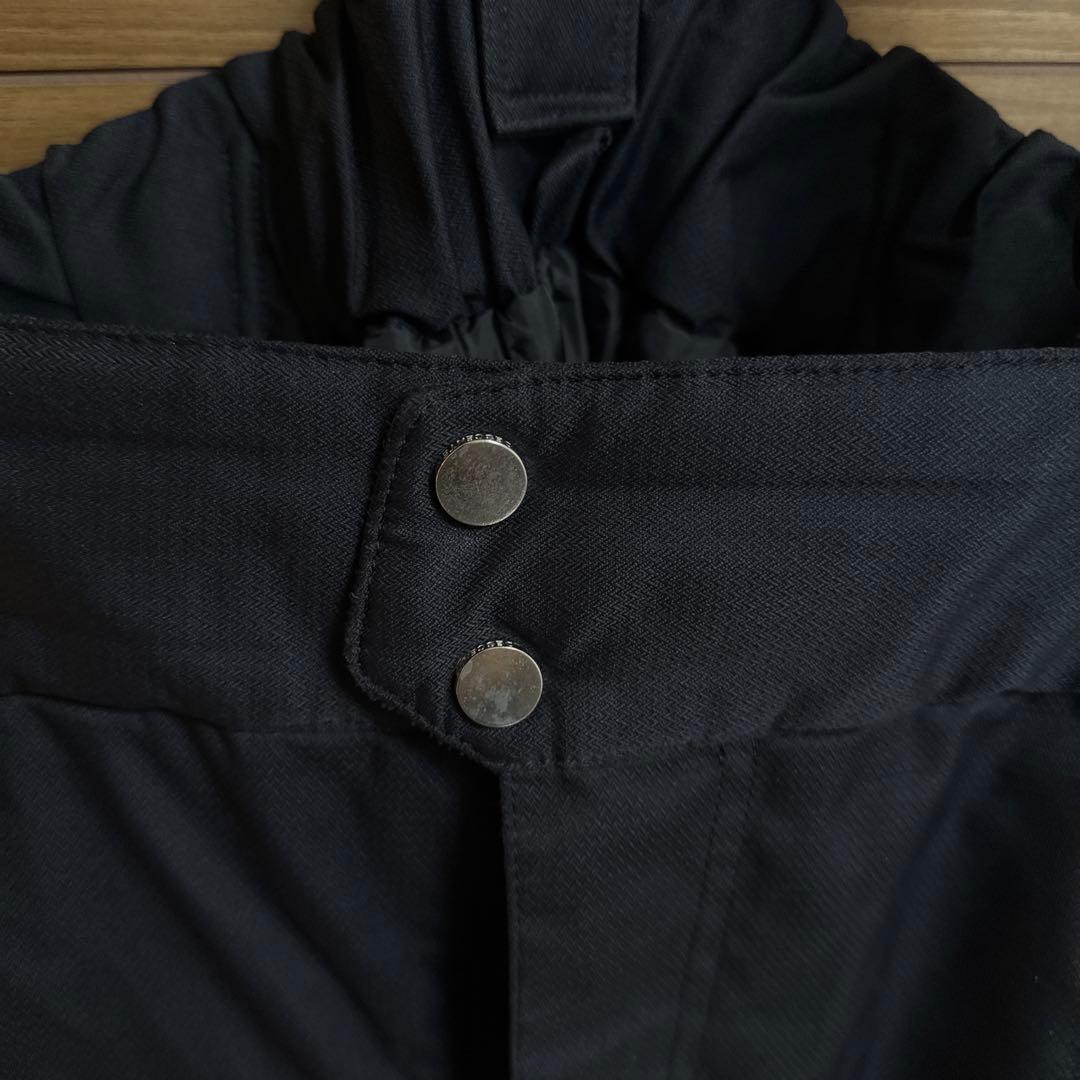 イエローと黒のスキーウェア（男性用）