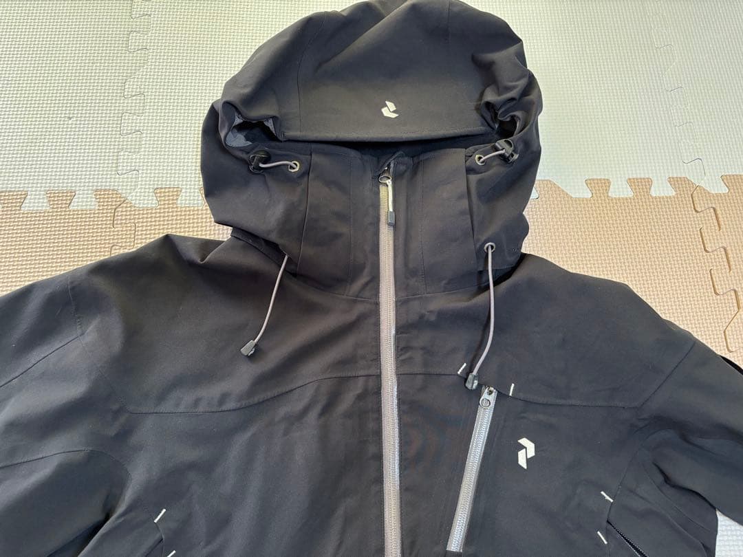 ピークパフォーマンス　スキーウェア　ゴアテックス　メンズM〜L 黒　ブラック