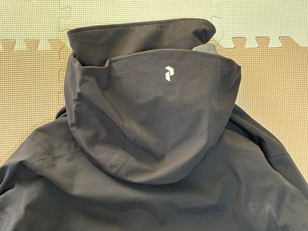 ピークパフォーマンス　スキーウェア　ゴアテックス　メンズM〜L 黒　ブラック