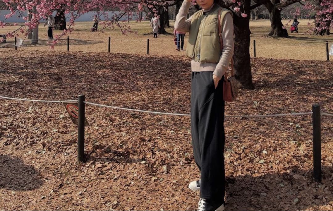 GANNI オリーブ ダウンベスト