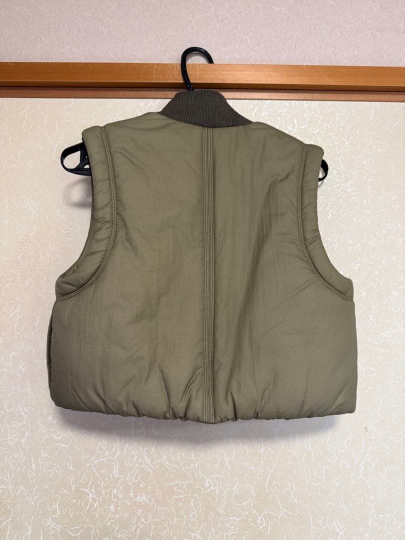 GANNI オリーブ ダウンベスト