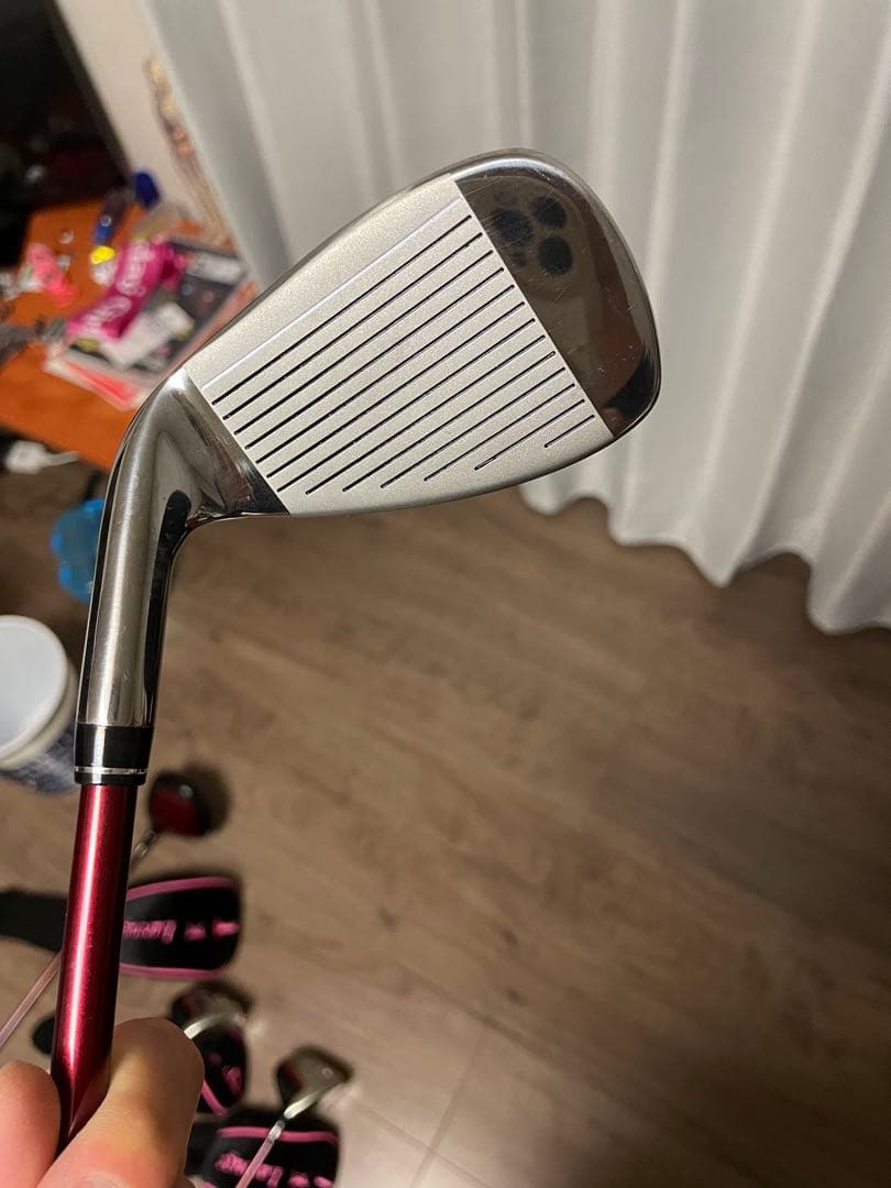 Larouge ゴルフバッグ・アイアンセット付き