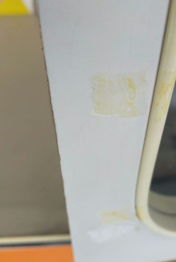 昭和 レトロポップオレンジ色 ガラス扉付き収納キャビネット