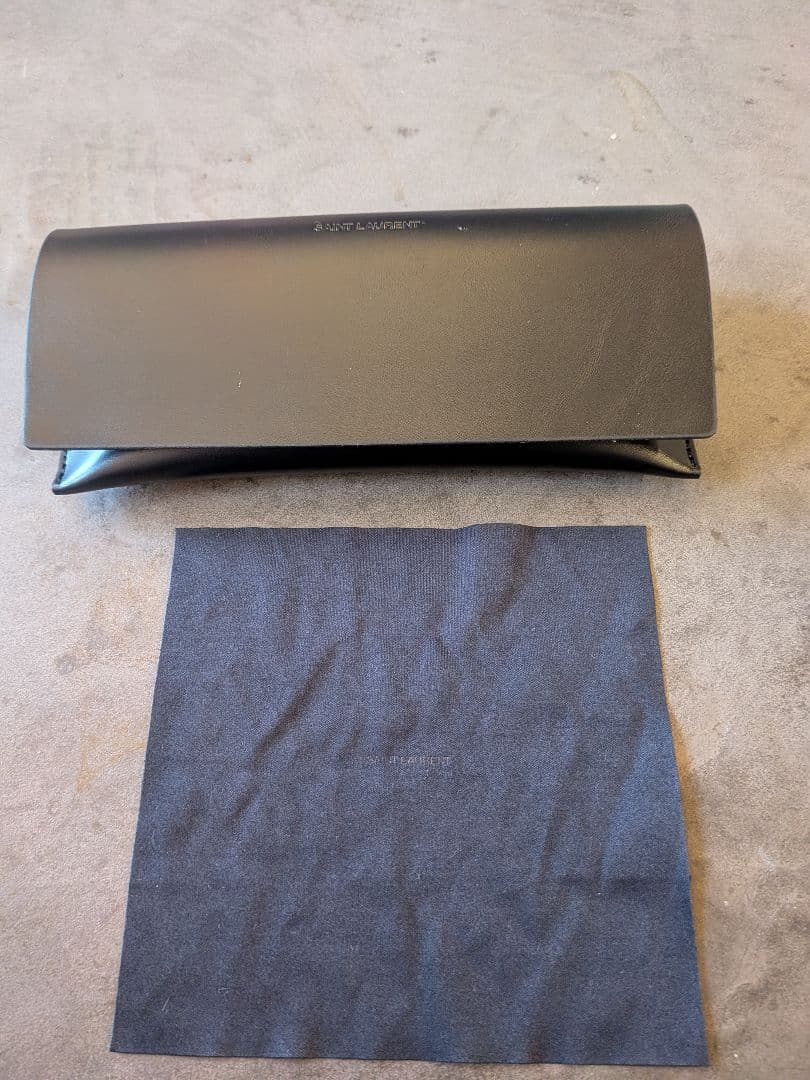 常田大希 着用Saint Laurent SL557 shade sunglas