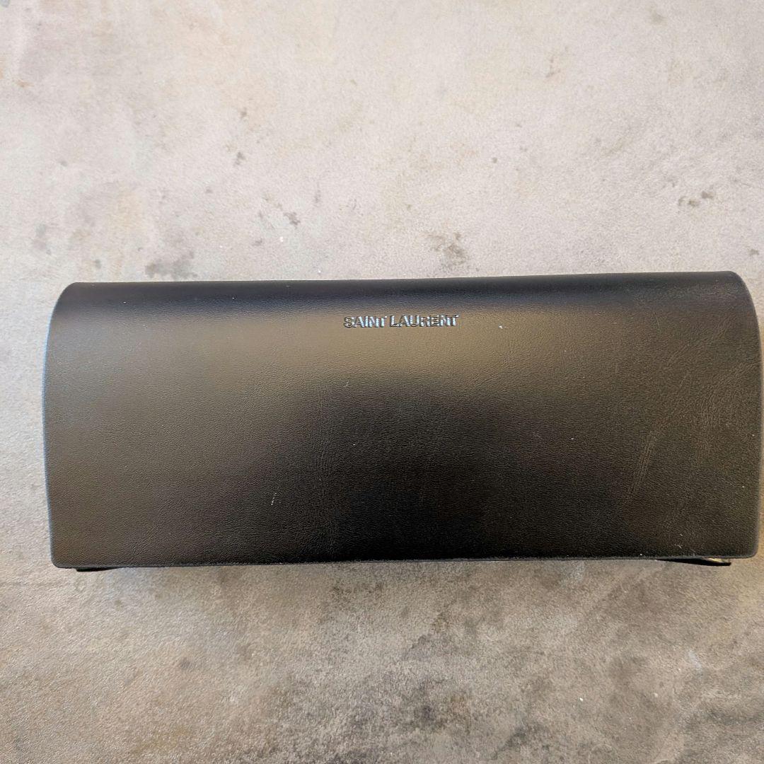 常田大希 着用Saint Laurent SL557 shade sunglas