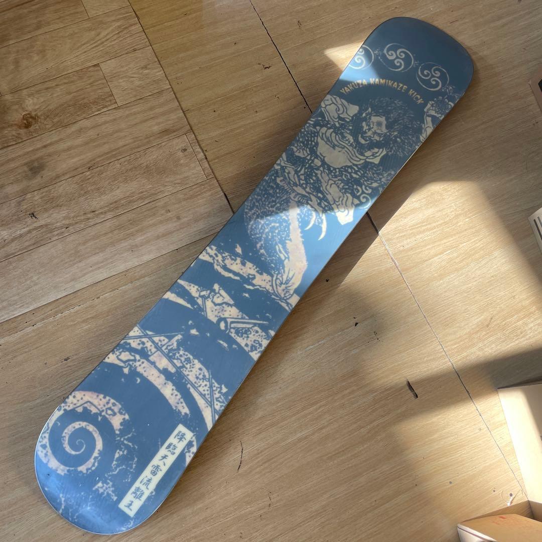激レア　秘密結社　極道神風蹴　スノーボード　裏雷神　良質国産　146cm