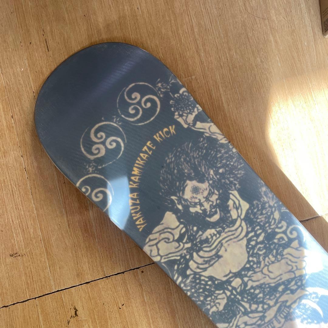 激レア　秘密結社　極道神風蹴　スノーボード　裏雷神　良質国産　146cm