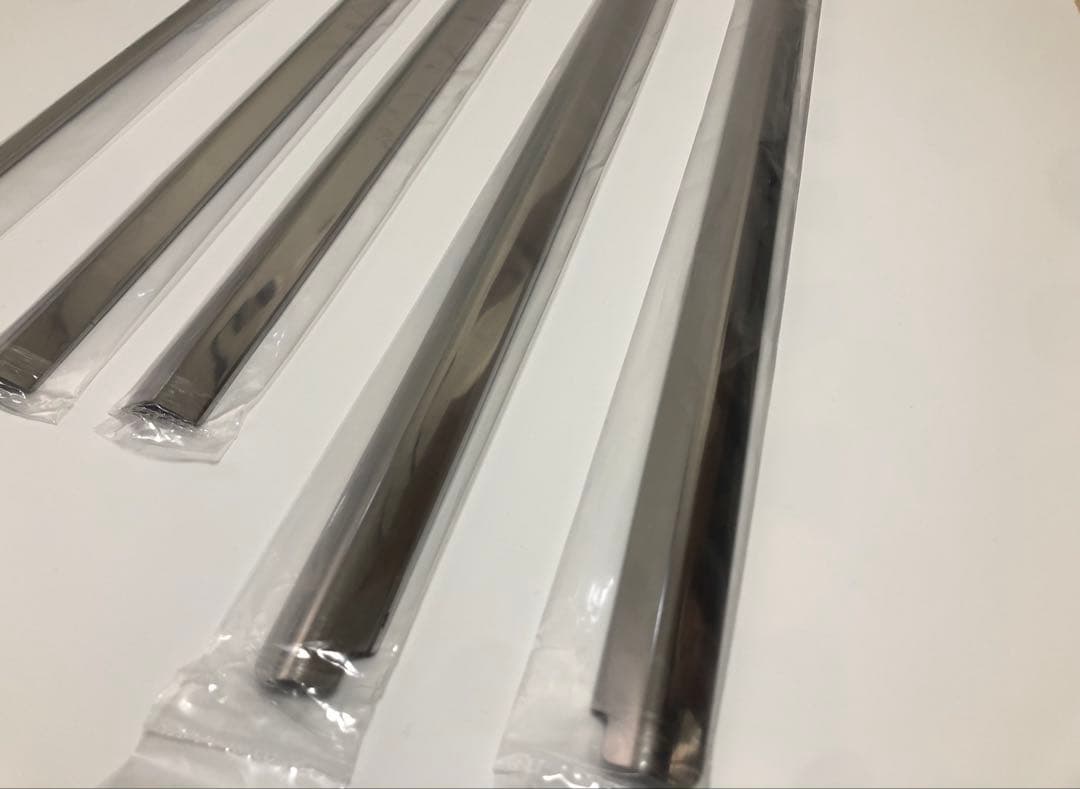 エブリイバン DA64系 サイドドアウインドトリム