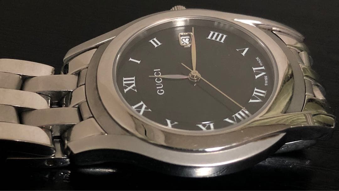 GUCCI 稼動品5500M メンズ腕時計 ブラック文字盤 電池交換済み
