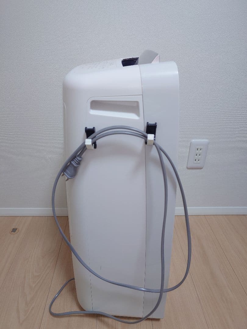 シャープ 除湿機 　CV-J180 ホワイト 中古品訳あり