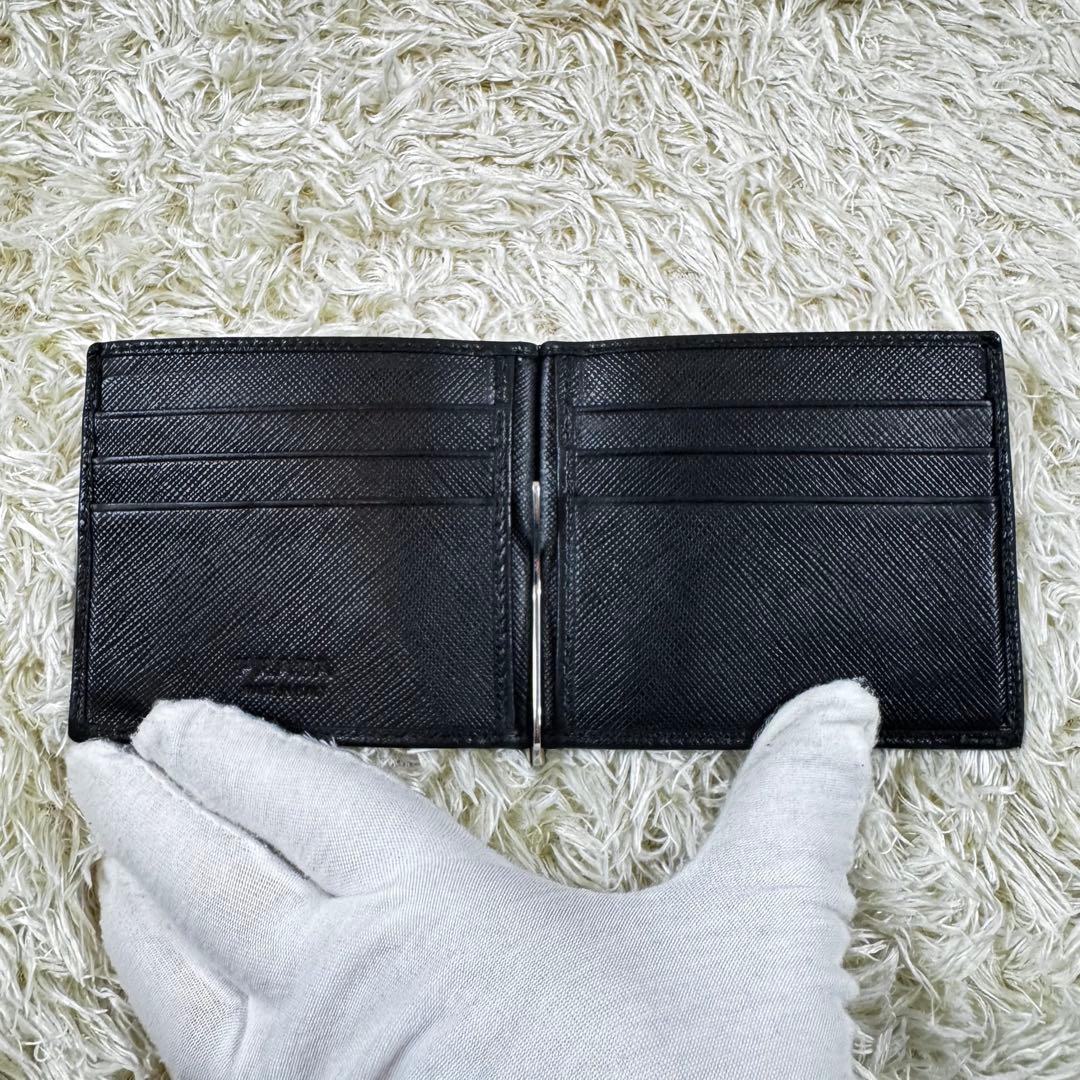 大人気✨プラダ　マネークリップ　三角ロゴ　サフィアーノ　黒　ギャラ付き　付属品付