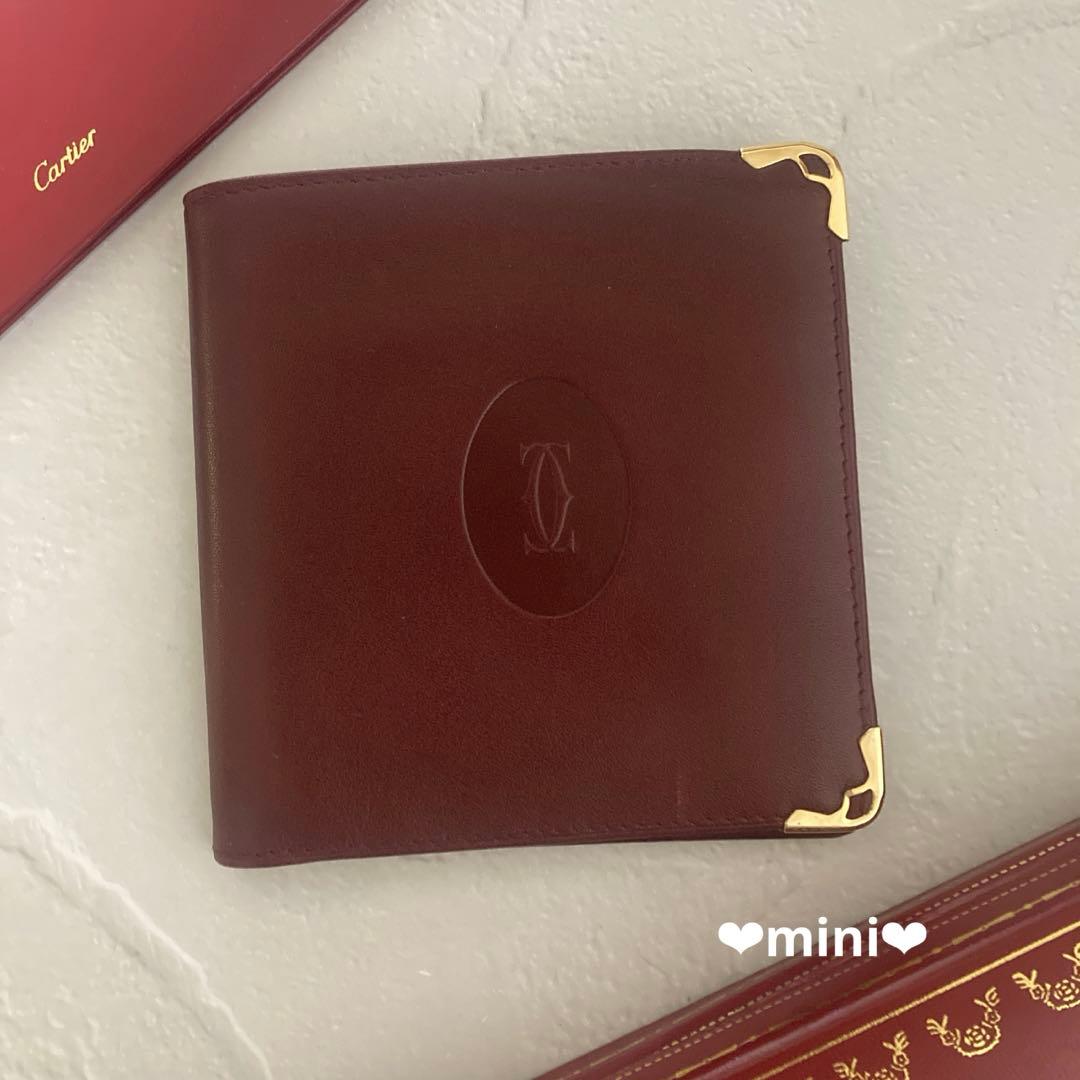 【未使用】カルティエCartierコンパクトウォレット　ミニ財布　折り財布