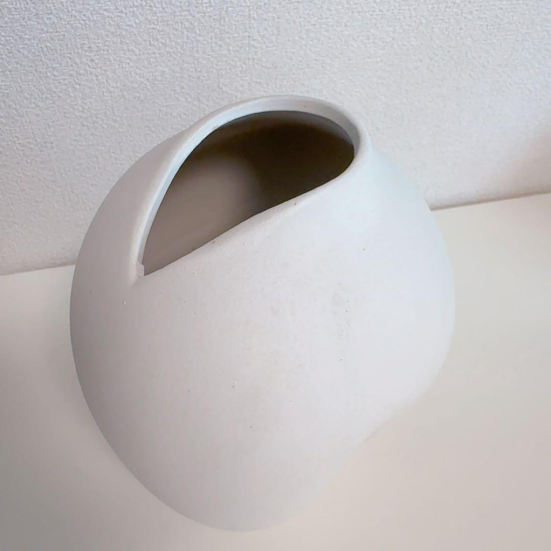 101  花瓶 narrow Ø14cm BoneWhite