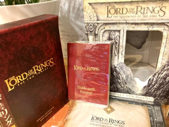 ロード・オブ・ザ・リング　三部作DVD＋フィギュア