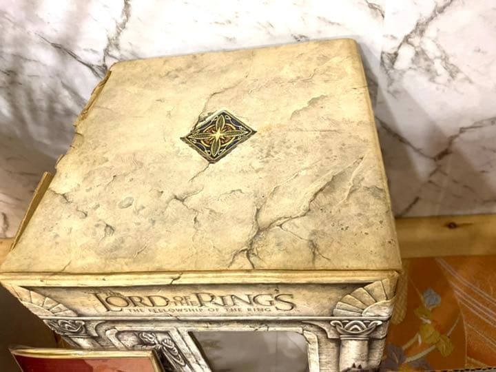 ロード・オブ・ザ・リング　三部作DVD＋フィギュア