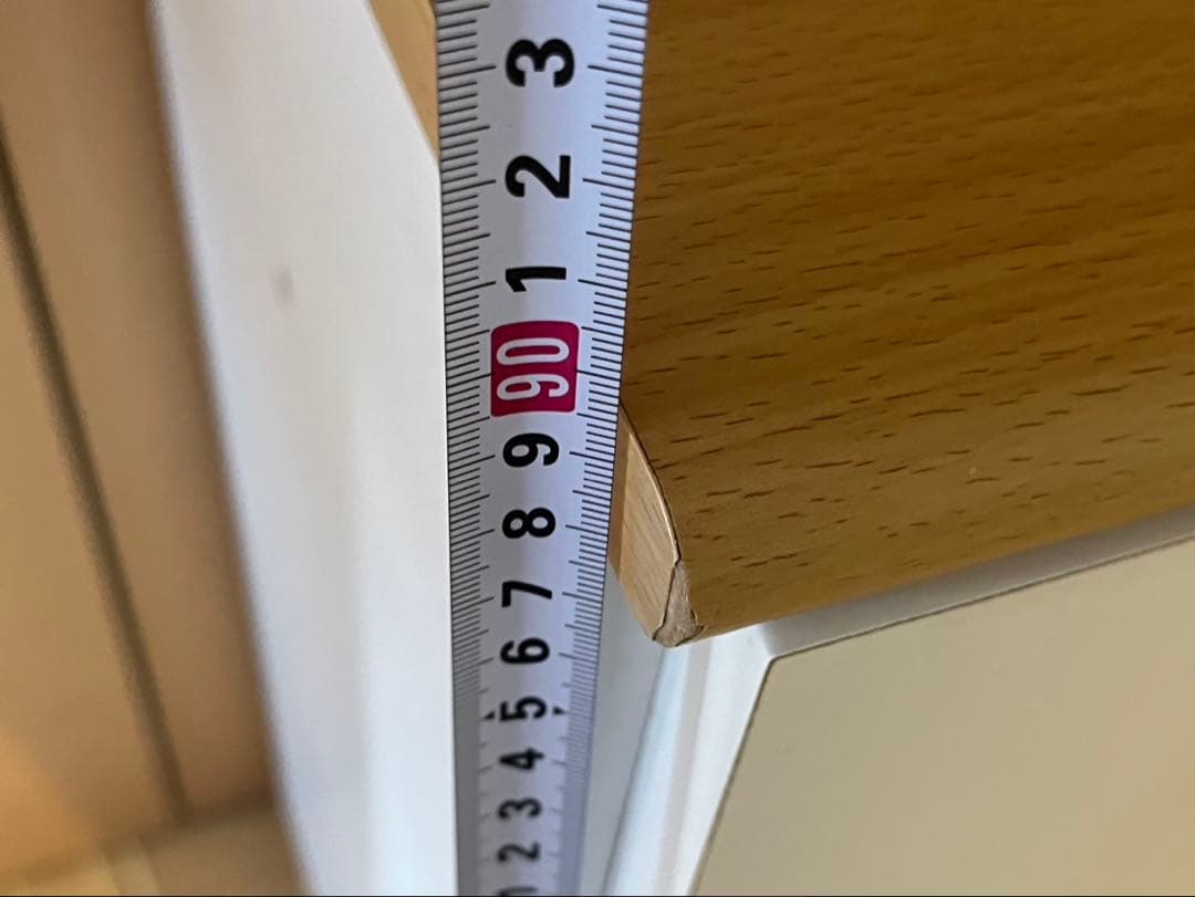 ホワイト木製食器棚 ガラス扉付き キャスター　幅90cm