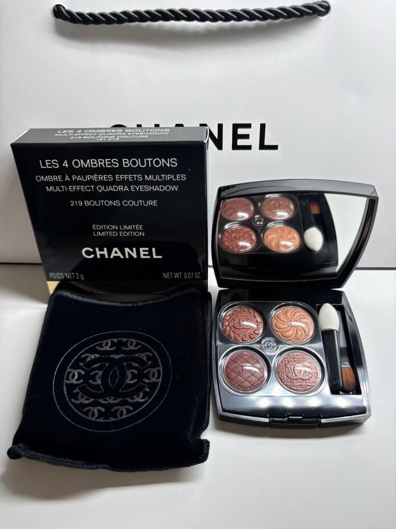 【新品】シャネルCHANELレキャトルオンブル　ブトン219 ショッパー付き