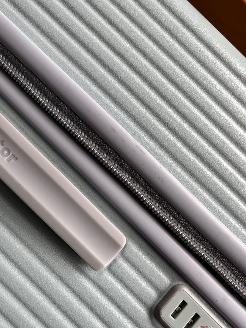 75L イノベーター スーツケース グッドサイズ スリム 多機能 INV70