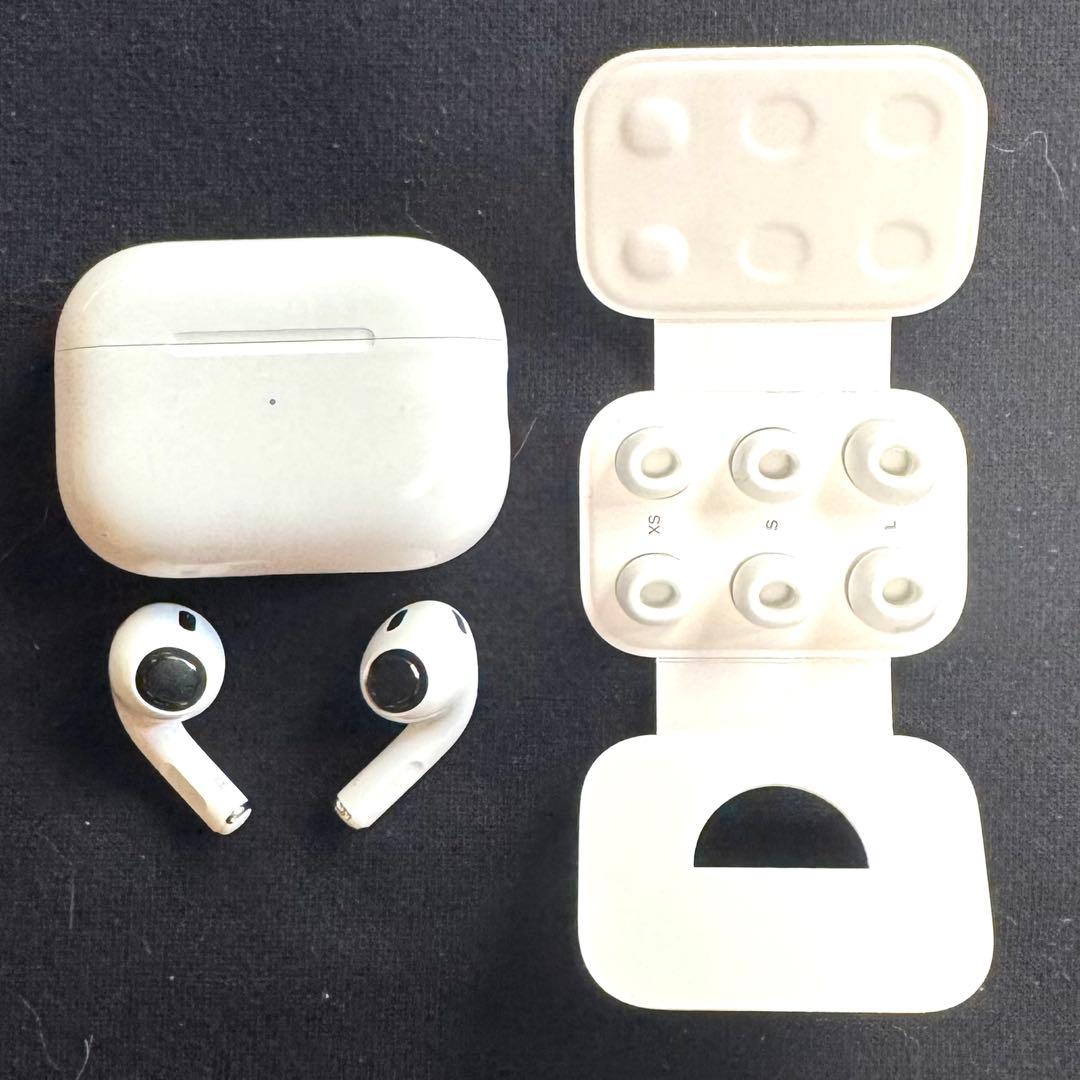 AirPods pro2 usb-c 本体 イヤーチップ新品　充電ケース付き
