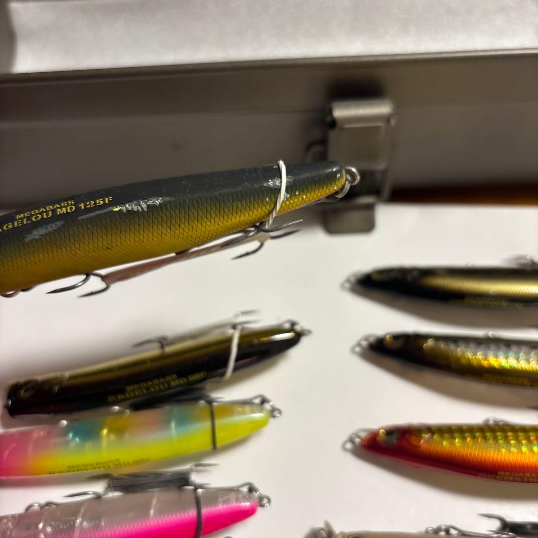 G*G様 メガバスルアーセット　カゲロウ　ゲンマ　バティッサ　ハダラトラップ　ワ