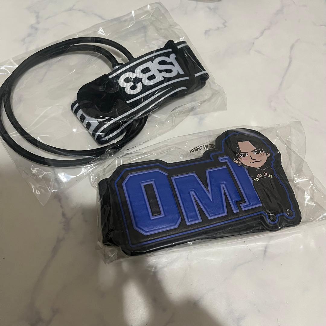 【三代目J SOUL BROTHERS】キャリーケース ØMI 登坂広臣 スーツ