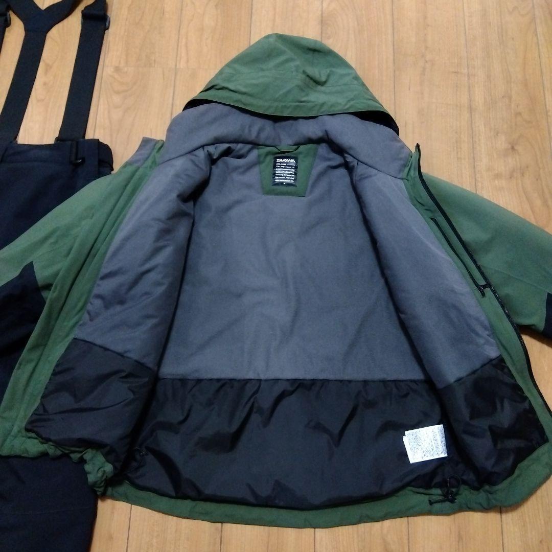 ダイワ　フィッシングスーツ（上下セット）メンズ