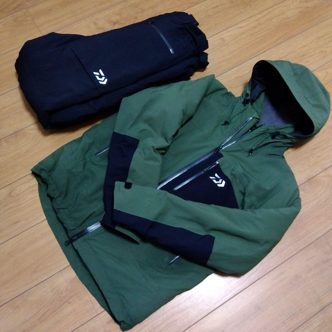 ダイワ　フィッシングスーツ（上下セット）メンズ