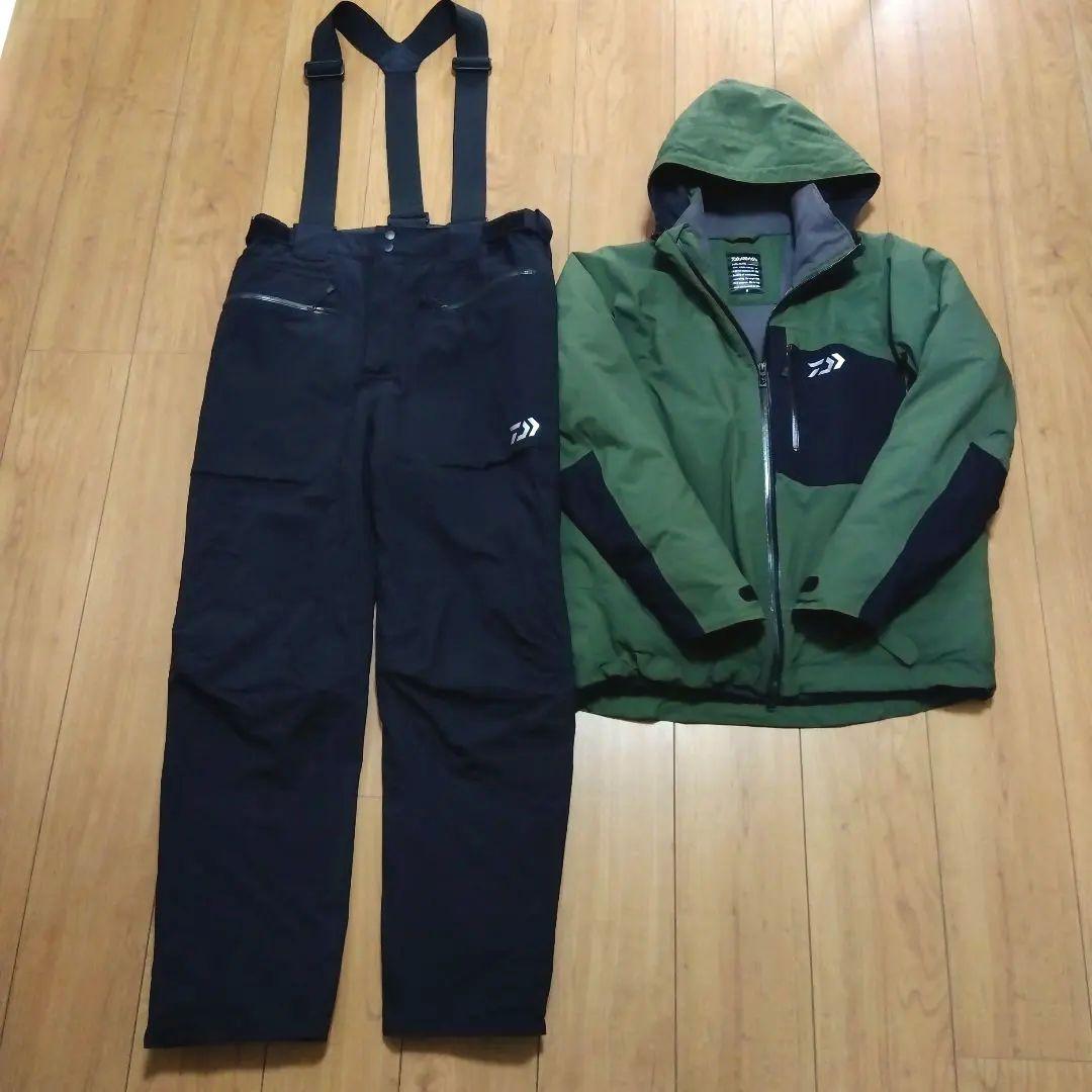 ダイワ　フィッシングスーツ（上下セット）メンズ