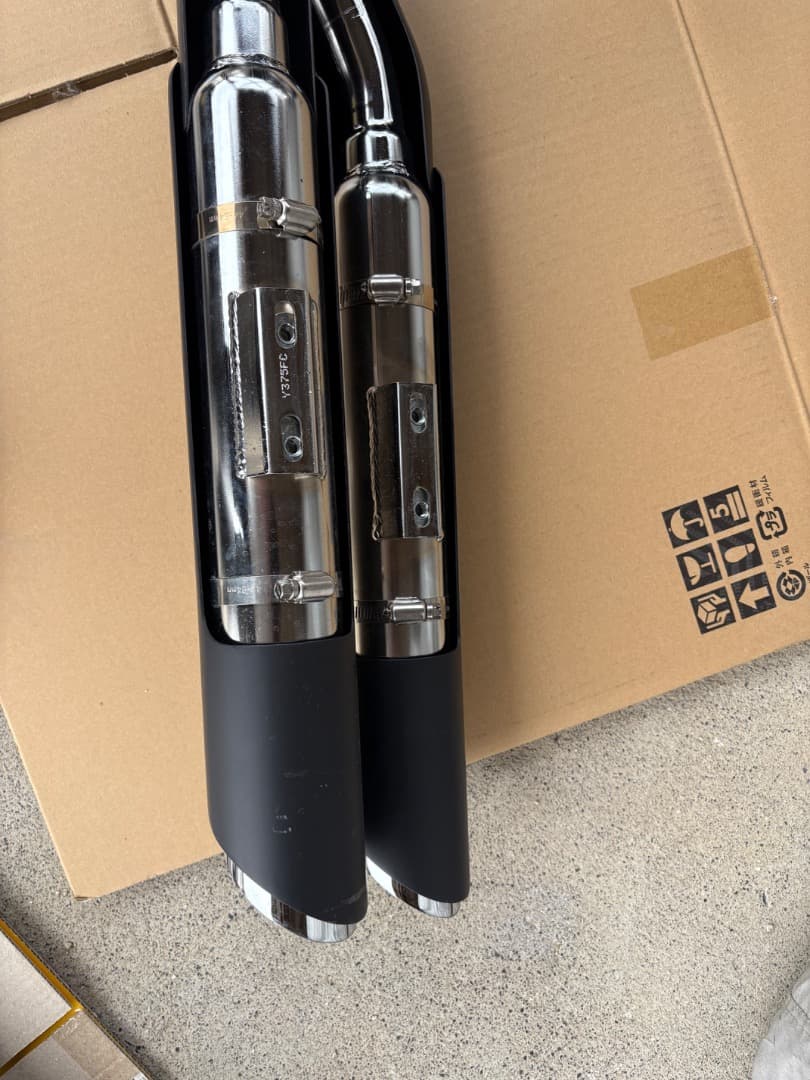 しーやん8268　マフラー