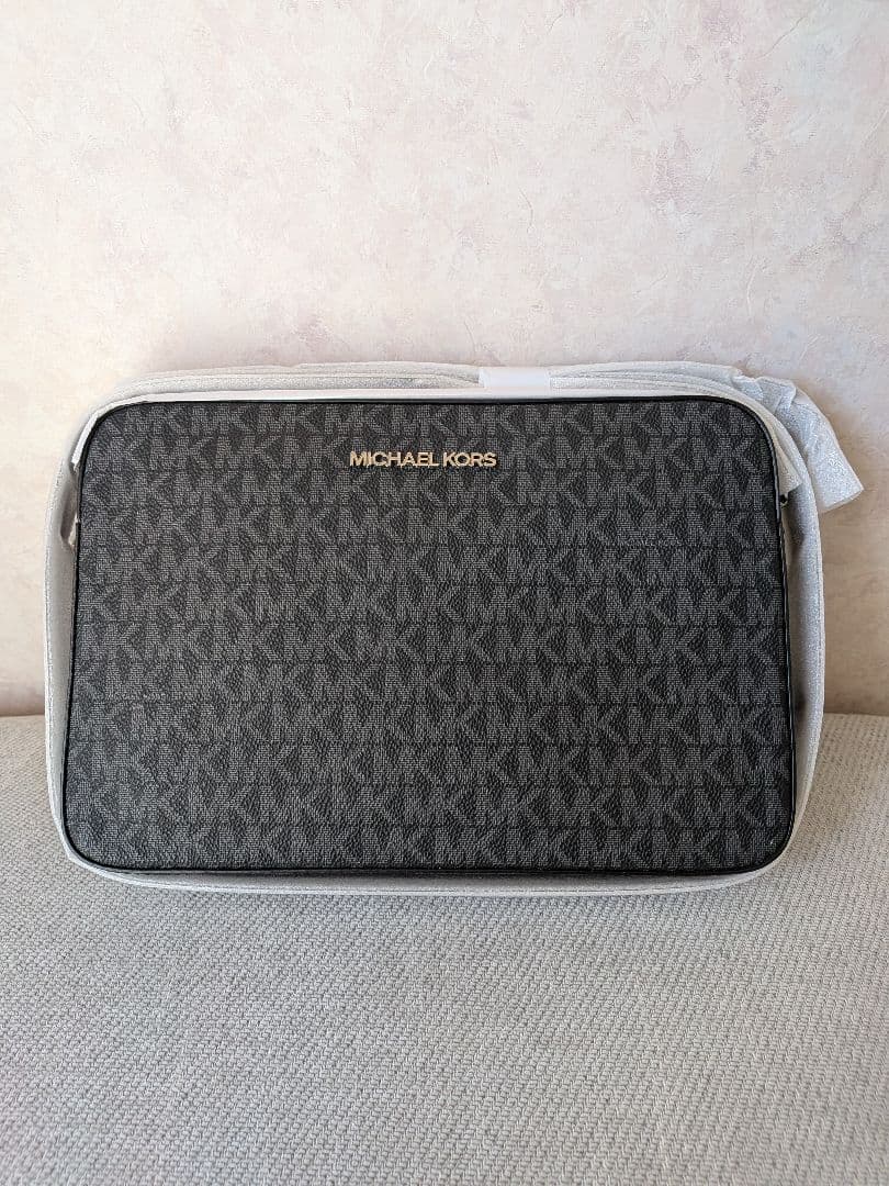 【新品未使用】マイケルコース ショルダーバッグ ジェットセット ブラック