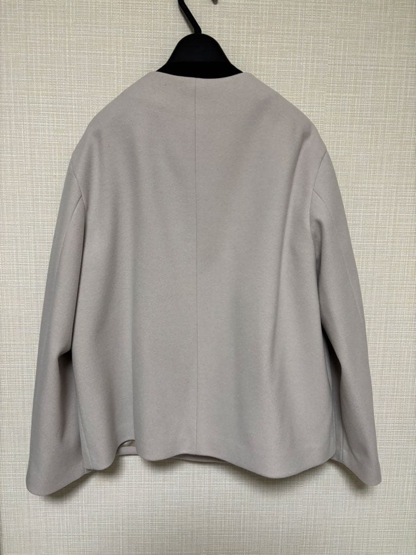 新品タグ付　アクアスキュータム　グレー ノーカラージャケット