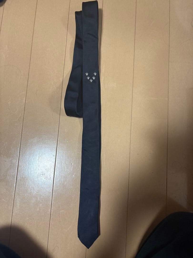 ディオールオム　bee 刺繍　ナロータイ